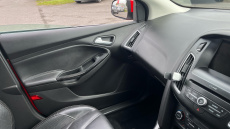 Ford Focus 1.0 EcoBoost 125 Titanium 5dr Petrol Hatchback